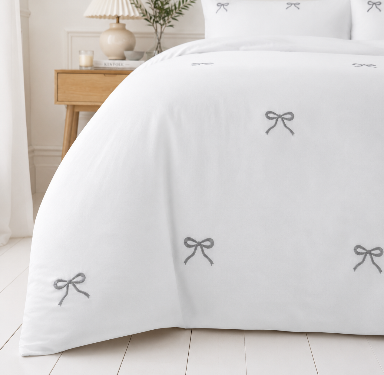 Embroidered White Duvet Set